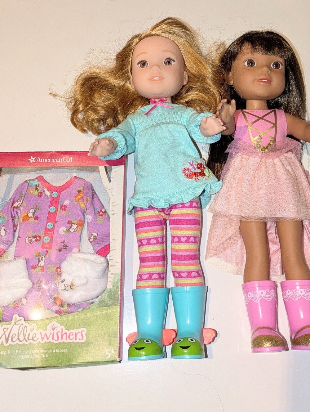 American Girl Wellie Wisher Lot: Willa, Ashlyn, Pajamas Set in Box